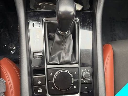 Used 2024 MAZDA MAZDA3 s image 25