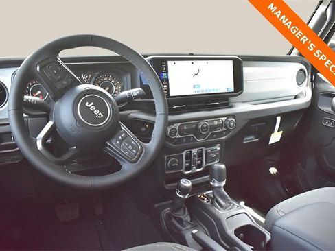 New 2025 Jeep Gladiator Sport image 13