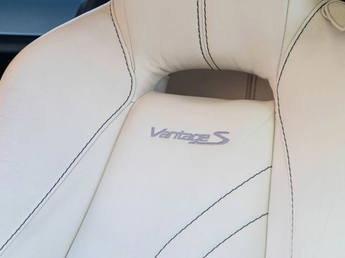 Used 2012 Aston Martin V8 Vantage S RWD image 5