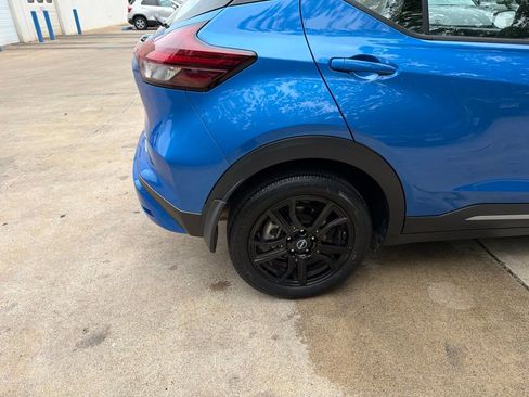 Used 2024 Nissan Kicks SR w/ SR Premium Package FWD image 13