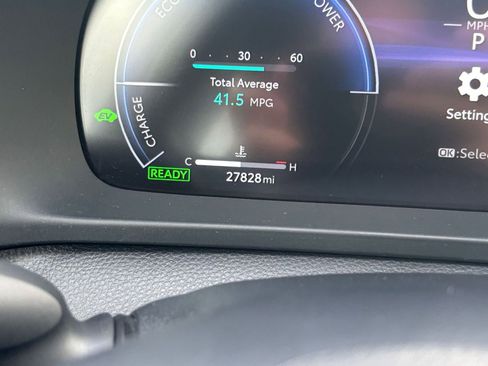 Used 2025 Toyota Crown XLE image 39