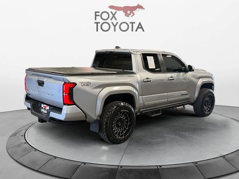 Used 2025 Toyota Tacoma TRD Sport image 6