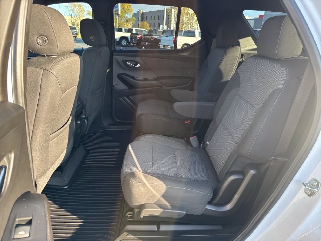 Used 2023 Chevrolet Traverse LT w/ Rear Camera Mirror Package AWD/4WD image 24