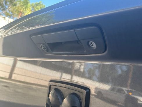 Used 2018 RAM 1500 Express RWD image 28
