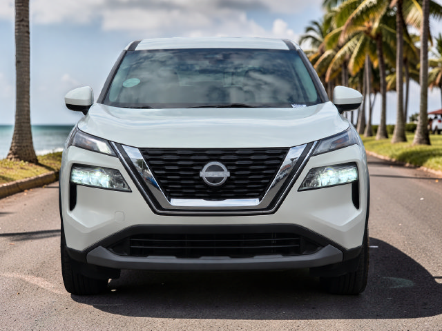 Used 2023 Nissan Rogue SV AWD/4WD image 3