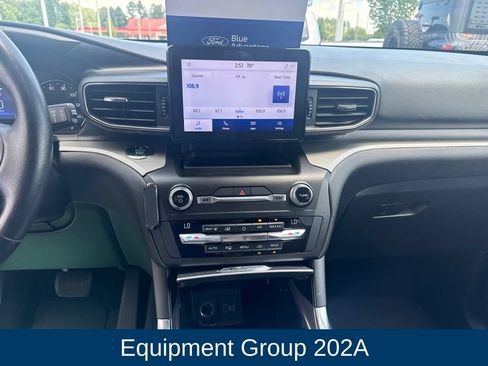 Used 2020 Ford Explorer XLT w/ Equipment Group 202A RWD image 18