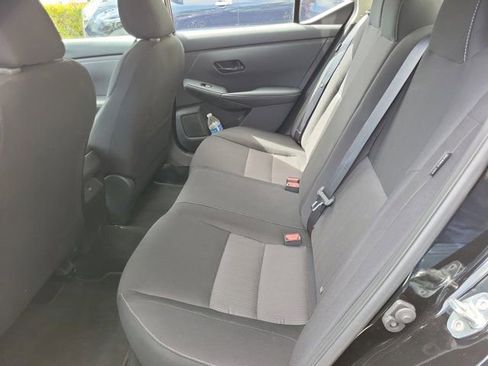 Used 2025 Nissan Sentra SV image 7