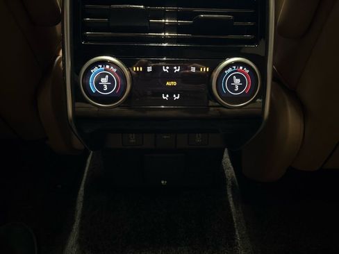 New 2026 Land Rover Range Rover SE image 20