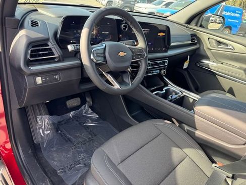 New 2026 Chevrolet Traverse LT w/ Driver Confidence Package image 11