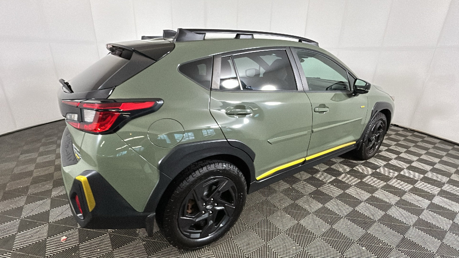 Used 2024 Subaru Crosstrek 2.5i Sport AWD/4WD image 3
