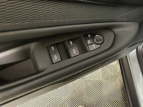 Used 2024 Chevrolet Blazer EV LT AWD/4WD image 11
