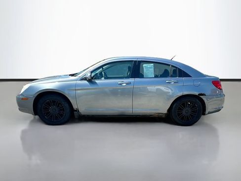 Used 2009 Chrysler Sebring Touring w/ Electronics Convenience Group FWD image 9
