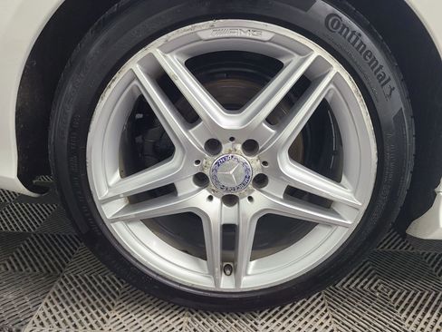 Used 2014 Mercedes-Benz E 350 4MATIC Sedan image 15
