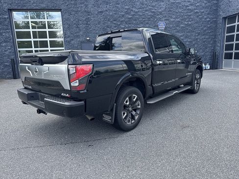 Used 2021 Nissan Titan Platinum Reserve w/ Moonroof Package AWD/4WD image 5