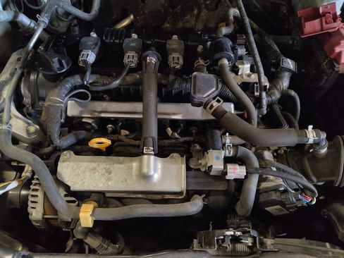 Used 2021 Nissan Versa SV FWD image 30