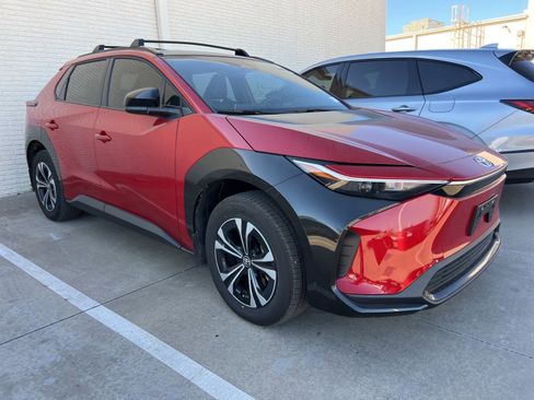 Used 2024 Toyota bZ4X XLE image 3