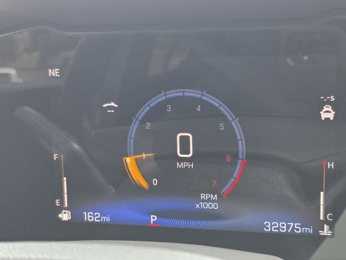 Used 2025 Chevrolet Trax RS w/ Driver Confidence Package FWD image 26