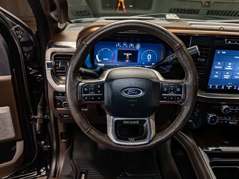 Used 2024 Ford F250 King Ranch w/ Chrome Package image 11