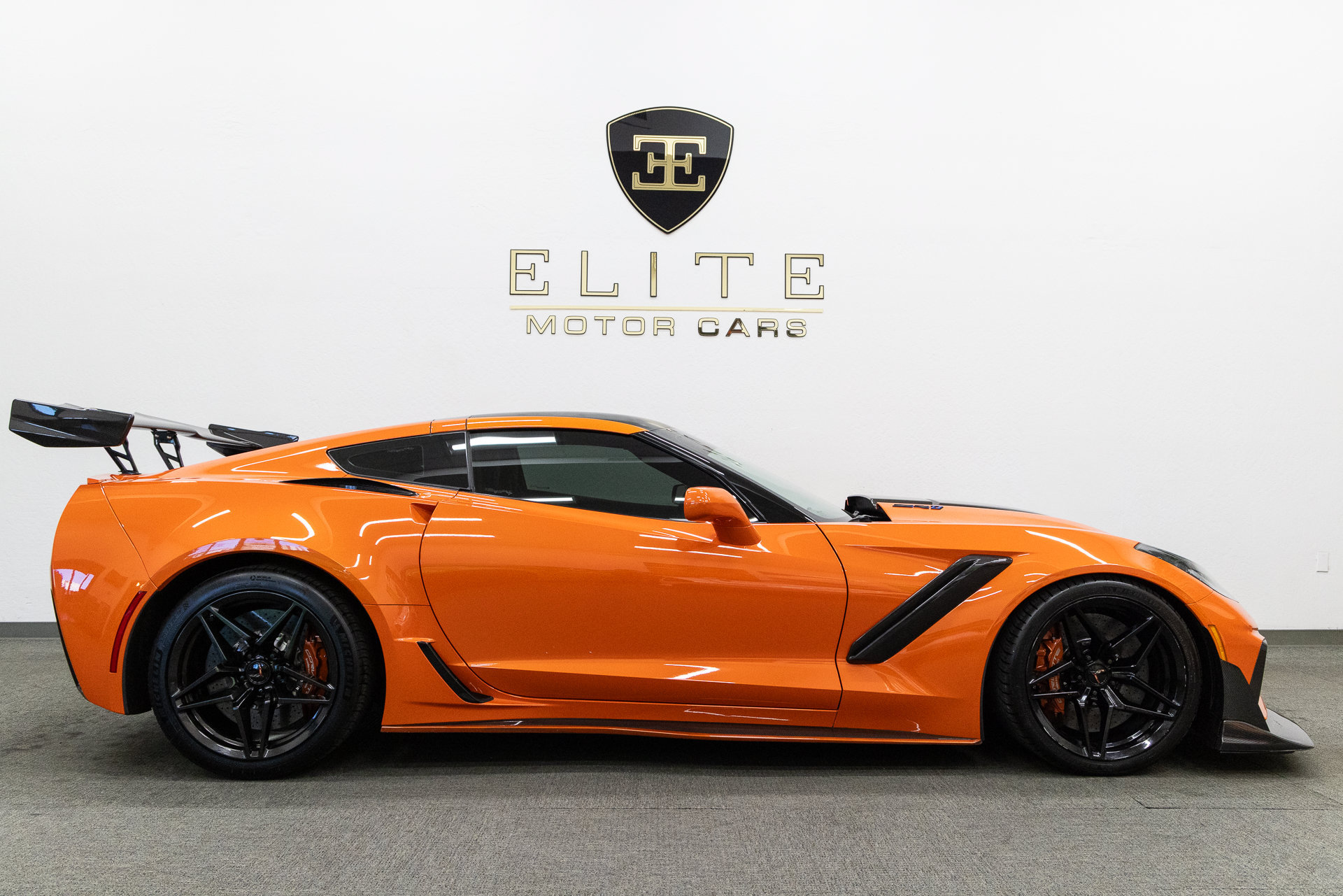Used 2019 Chevrolet Corvette ZR1 RWD image 8