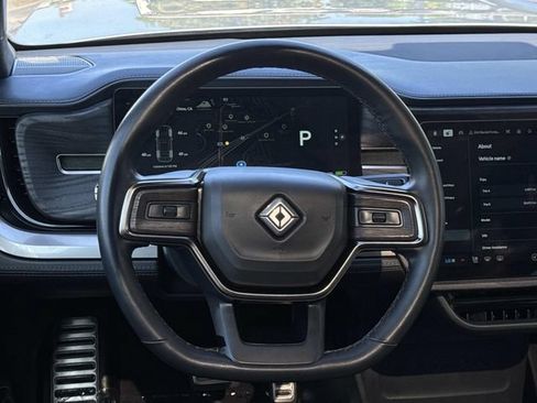 Used 2023 Rivian R1S Adventure AWD/4WD image 7