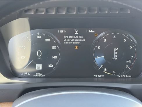 Used 2021 Volvo XC90 T6 Momentum w/ Climate Package AWD/4WD image 29