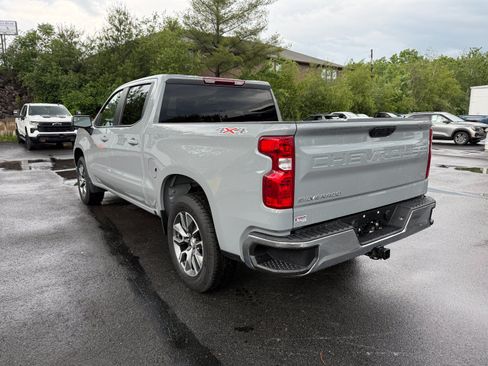 Used 2024 Chevrolet Silverado 1500 LT AWD/4WD image 3