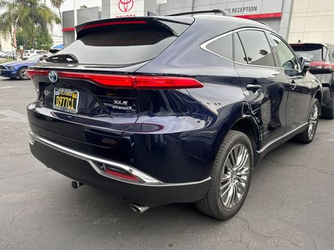 Used 2021 Toyota Venza XLE w/ Carpet Mat Package (TMS) AWD/4WD image 5