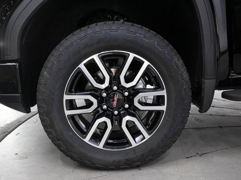 Used 2026 GMC Sierra 1500 AT4 w/ AT4 Premium Package AWD/4WD image 31