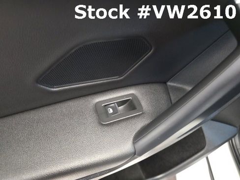 Certified 2021 Volkswagen Tiguan SEL image 13