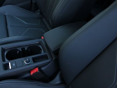 New 2025 Audi Q3 2.0T Premium image 20