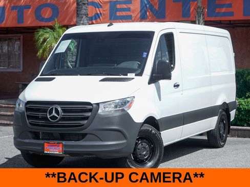 Used 2024 Mercedes-Benz Sprinter 2500 image 4