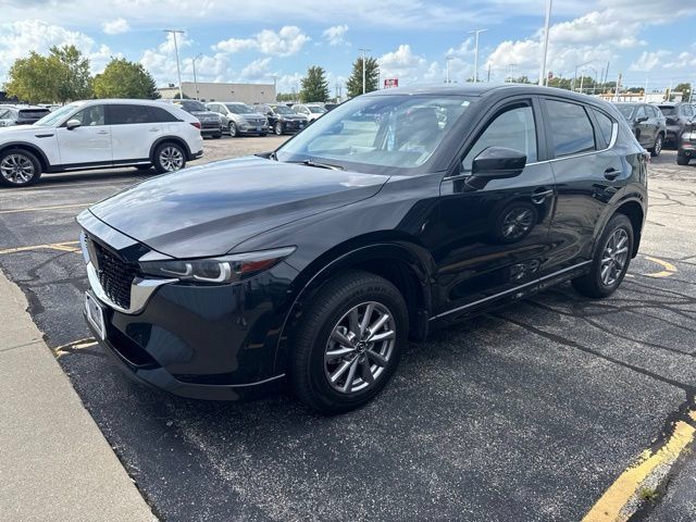 Used 2024 MAZDA CX-5 AWD 2.5 S w/ Select Package image 3