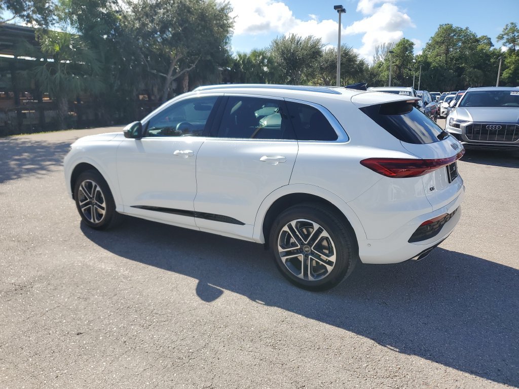 Certified 2025 Audi Q5 Premium w/ Convenience Package AWD/4WD image 8