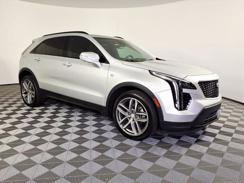 Used 2019 Cadillac XT4 Sport image 3