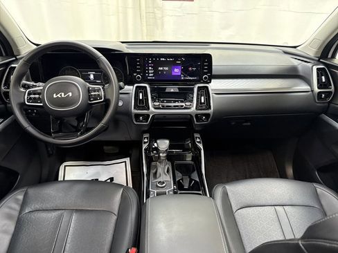 Certified 2022 Kia Sorento SX image 15