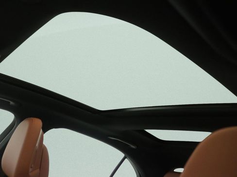 New 2026 Mercedes-Benz C 300 4MATIC Sedan image 10