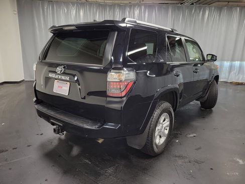 Used 2022 Toyota 4Runner SR5 image 8