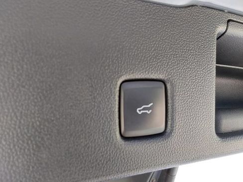 Used 2024 Ford Escape Platinum AWD/4WD image 12