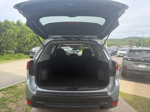 Used 2019 Subaru Forester Premium w/ All-Weather Package AWD/4WD image 26