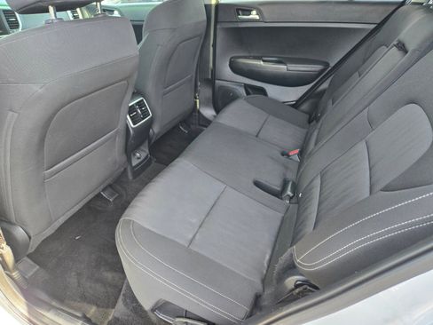 Used 2022 Kia Sportage LX image 17