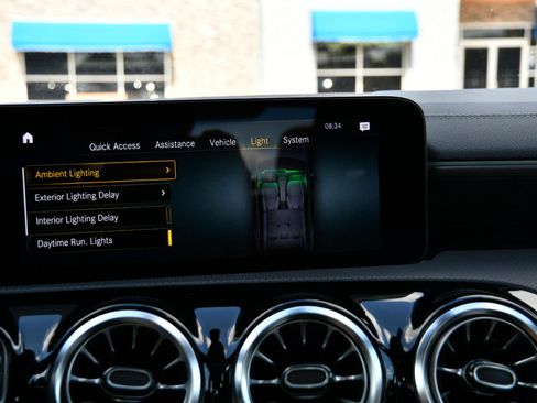 Used 2023 Mercedes-Benz CLA 250 image 27