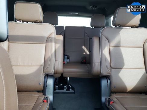 Used 2024 Chevrolet Suburban High Country image 16