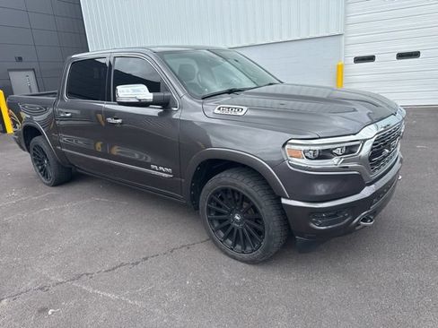 Used 2019 RAM 1500 Limited AWD/4WD image 2