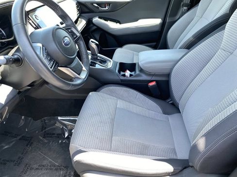 Used 2023 Subaru Outback Premium AWD/4WD image 27