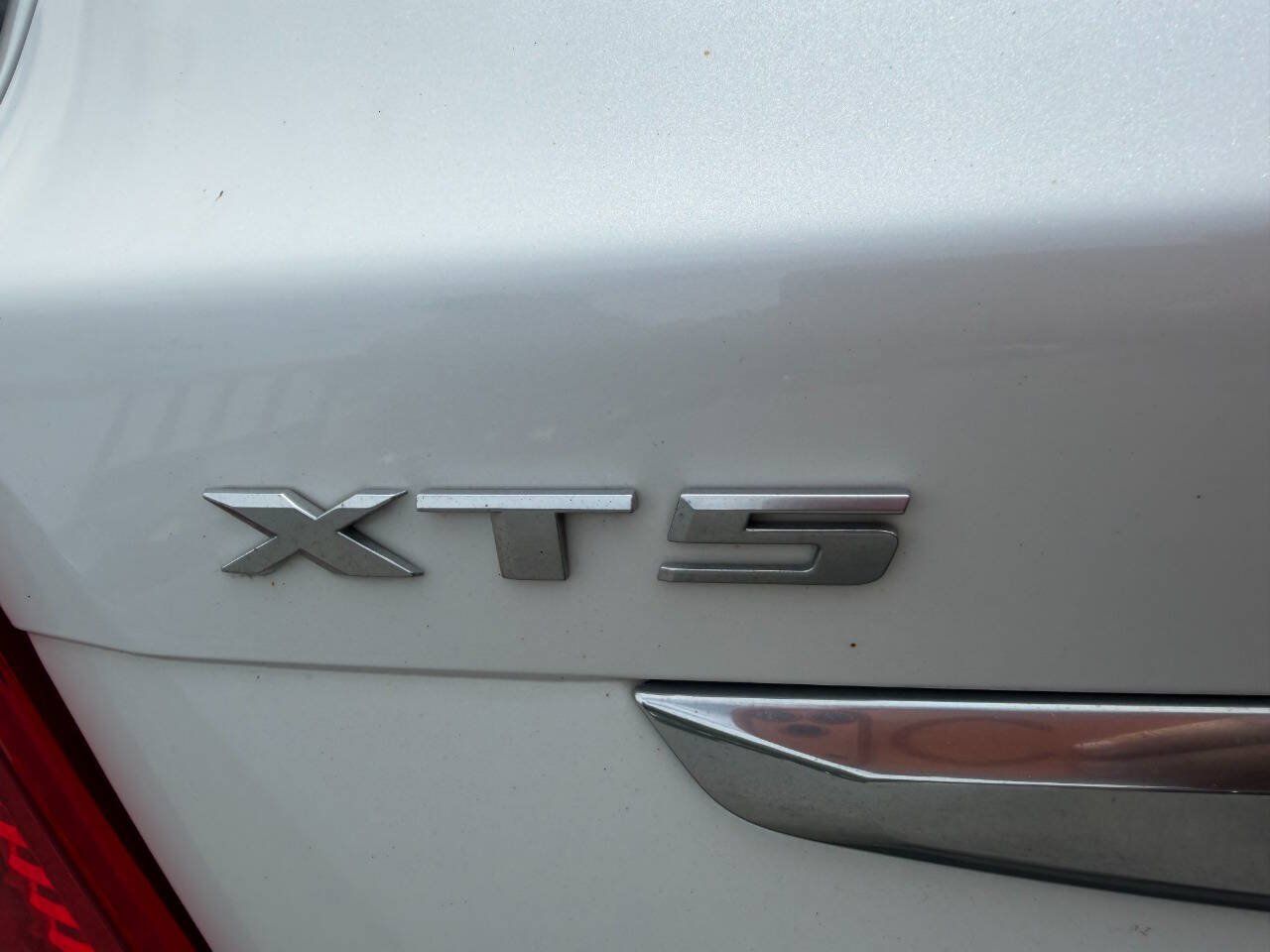 Used 2017 Cadillac XT5 FWD image 12