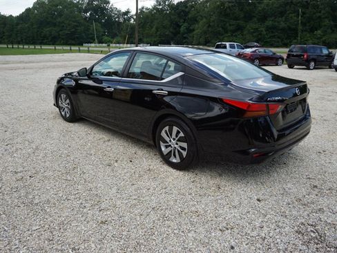 Used 2021 Nissan Altima 2.5 S w/ Driver Assist Package FWD image 6