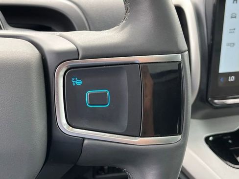 Used 2025 Ford Expedition Active AWD/4WD image 13