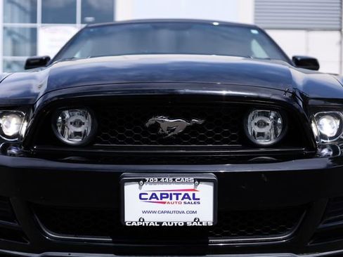 Used 2013 Ford Mustang GT RWD image 13