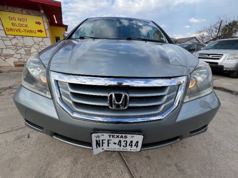 Used 2010 Honda Odyssey EX-L image 2