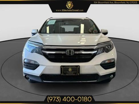 Used 2017 Honda Pilot Touring image 2